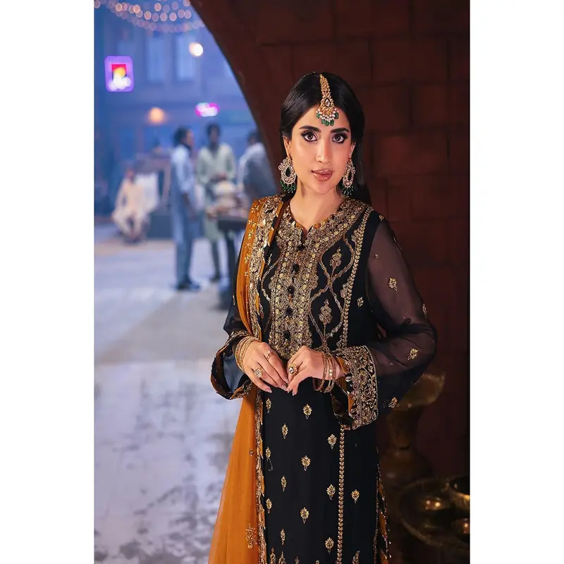 ASIM JOFA | CHAMKEELI | AJKK-15 EMBROIDERED CHIFFON 3 PCS 1