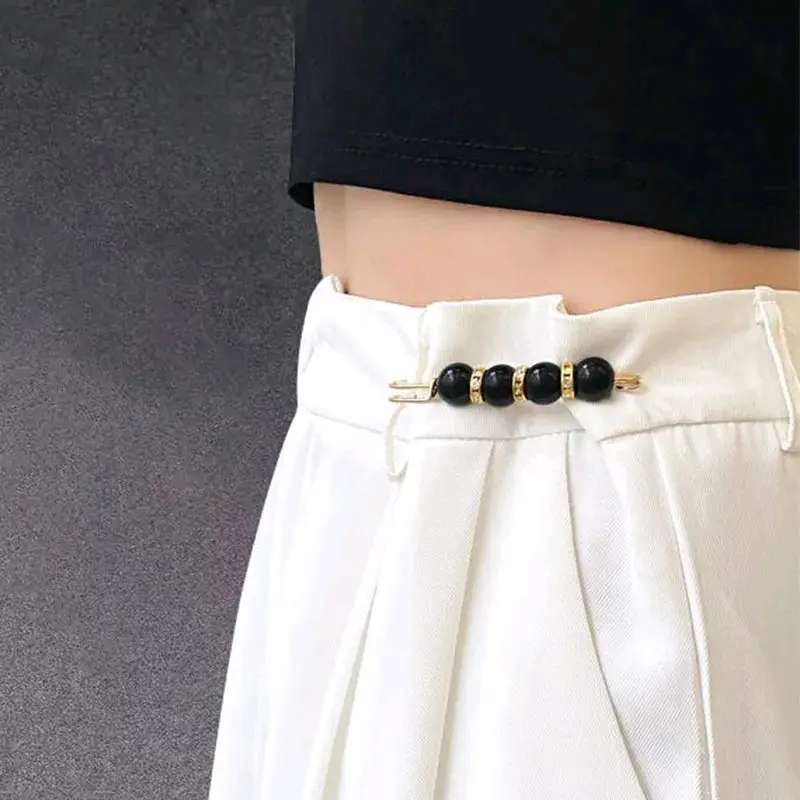 Faux Pearls Brooch, Vintage Tightening Waistband Pin Anti-Exposure Brooch Safety/Black