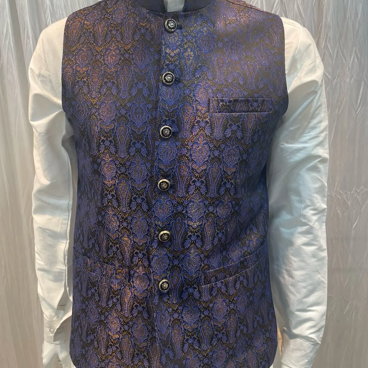 Menaal’s luxury Men’s Jamawar Waist Coat