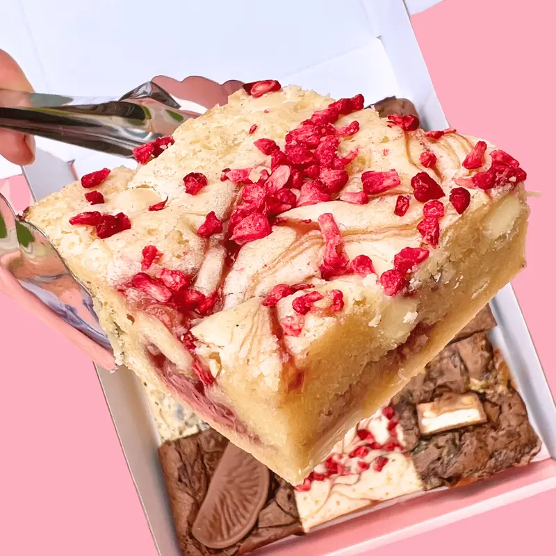 Blondies Bakes - Brownie & Blondie Mixed Box - 9 Flavours 7