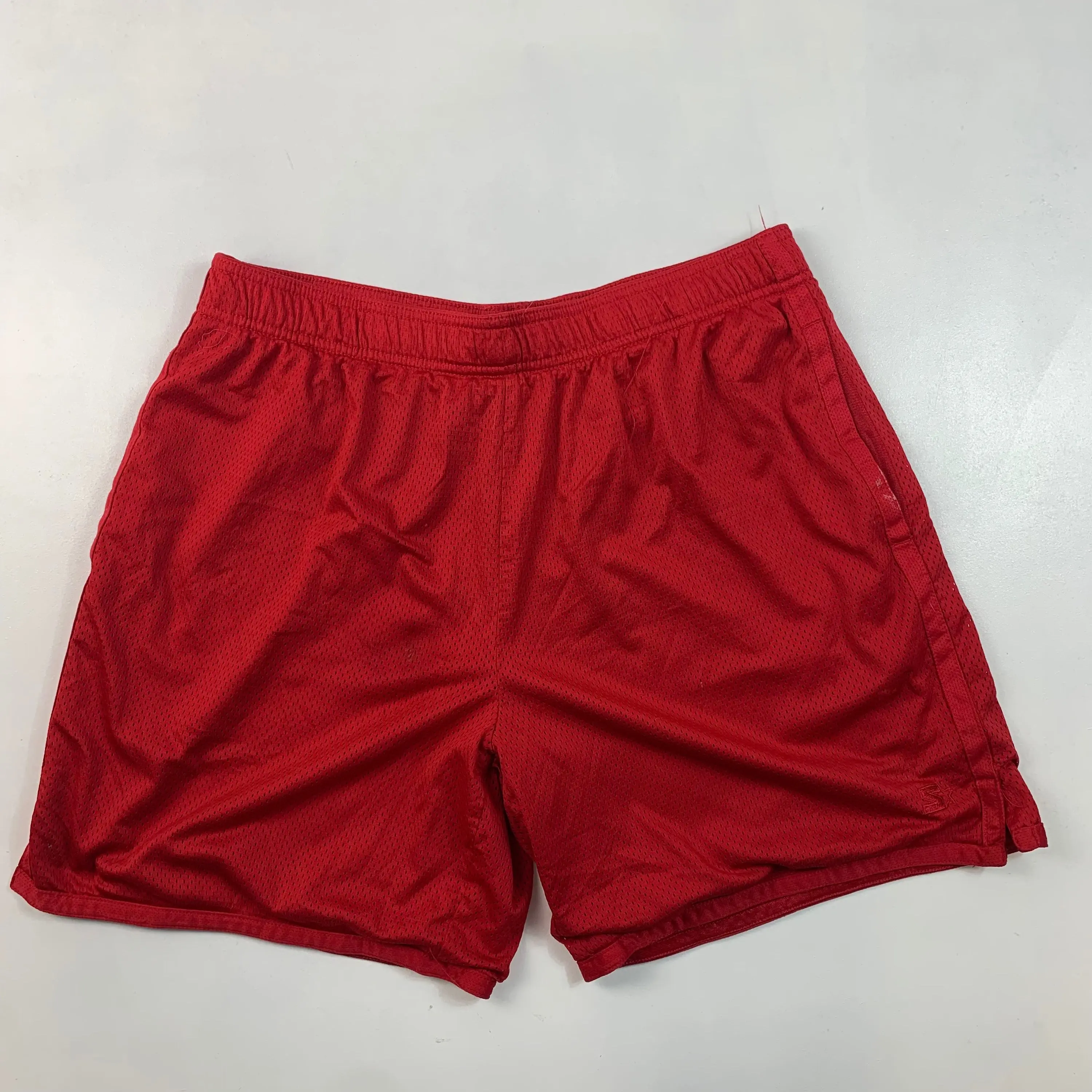 Starter Arrated Red Shorts, Large  36/38