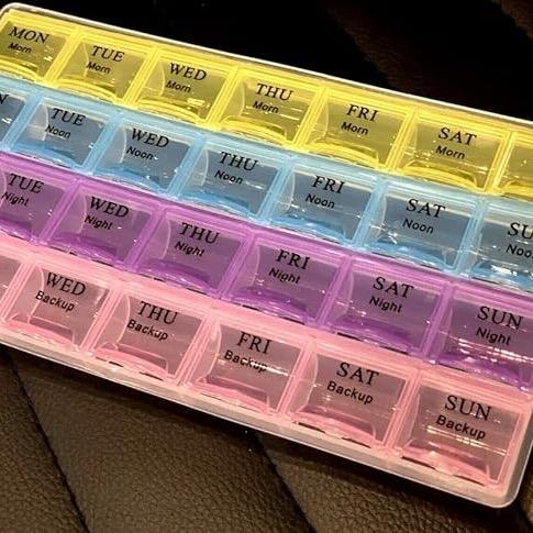 Pill Box 28 Slots 7 Days Weekly Tablet Pill Medicine Box Storage Organizer Healthcare Aid Vitamin 2