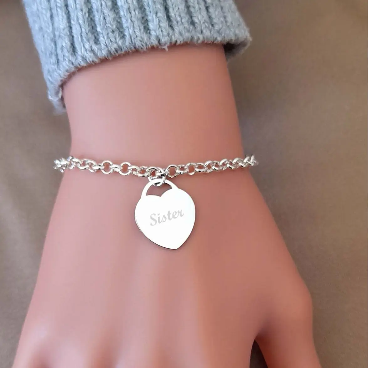 Sister Engraved Heart Charm Link Bracelet, Gift for Girl's and Women, Sister Gift