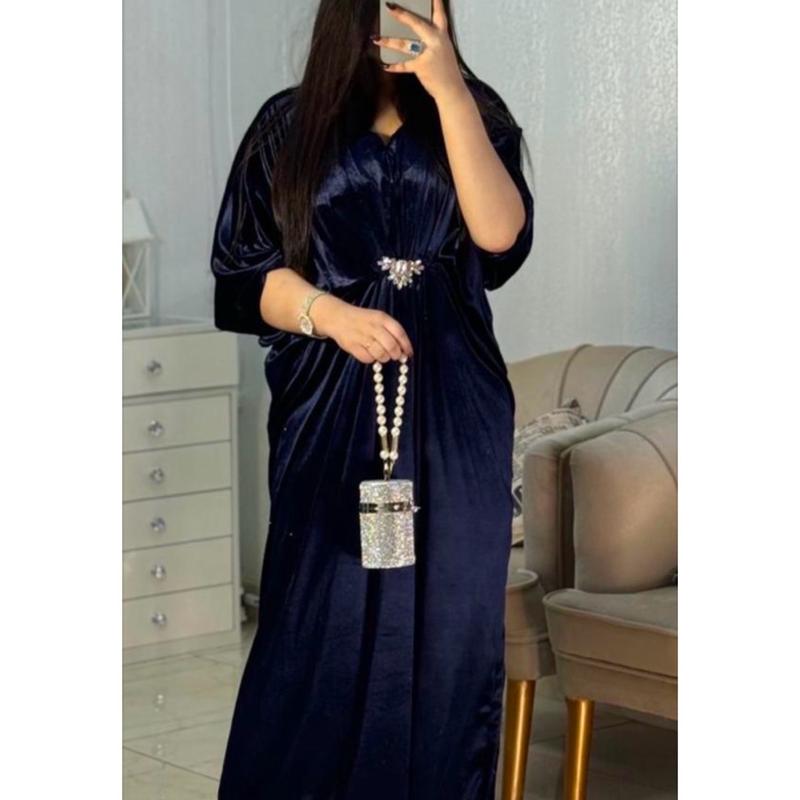 Velvet Fancy Kaftan with slit in the border embellished with fancy stone(stone may vary). Womenswear Dress Comfort Minimalist 2