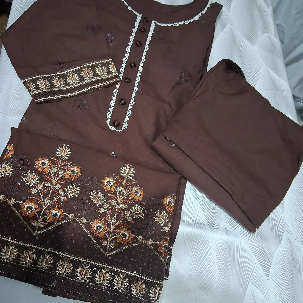 medium 2 pc dhanak embroidered suit