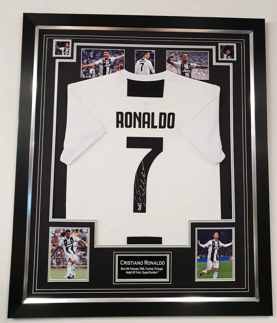 Cristiano Ronaldo Signed Juventus No.7 Football Shirt Framed,Movies Poster,Films Bedroom Posters,Vintage Lovers Fan Gift,Minimalist Wall Art "