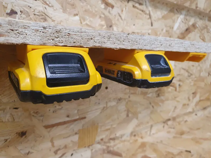 StealthMounts Dewalt 20v Battery Mount in Yellow - 5 Pack | Made in The UK 1