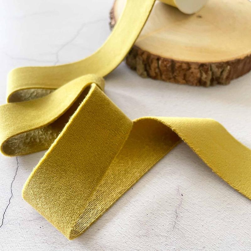 Deluxe Gold Velvet Ribbon 0
