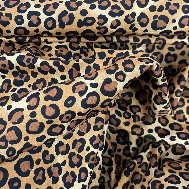Leopard Spots Rose & Hubble Cotton Poplin Fabric, Beige 0