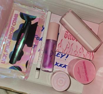 Product Review of Face Glaze Loose Highlighter from X**X 0
