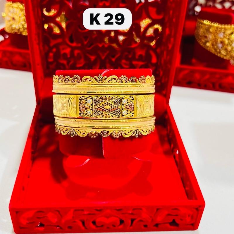 Original gold plated 3 bangles of Kara set with lacker colour polish. 2