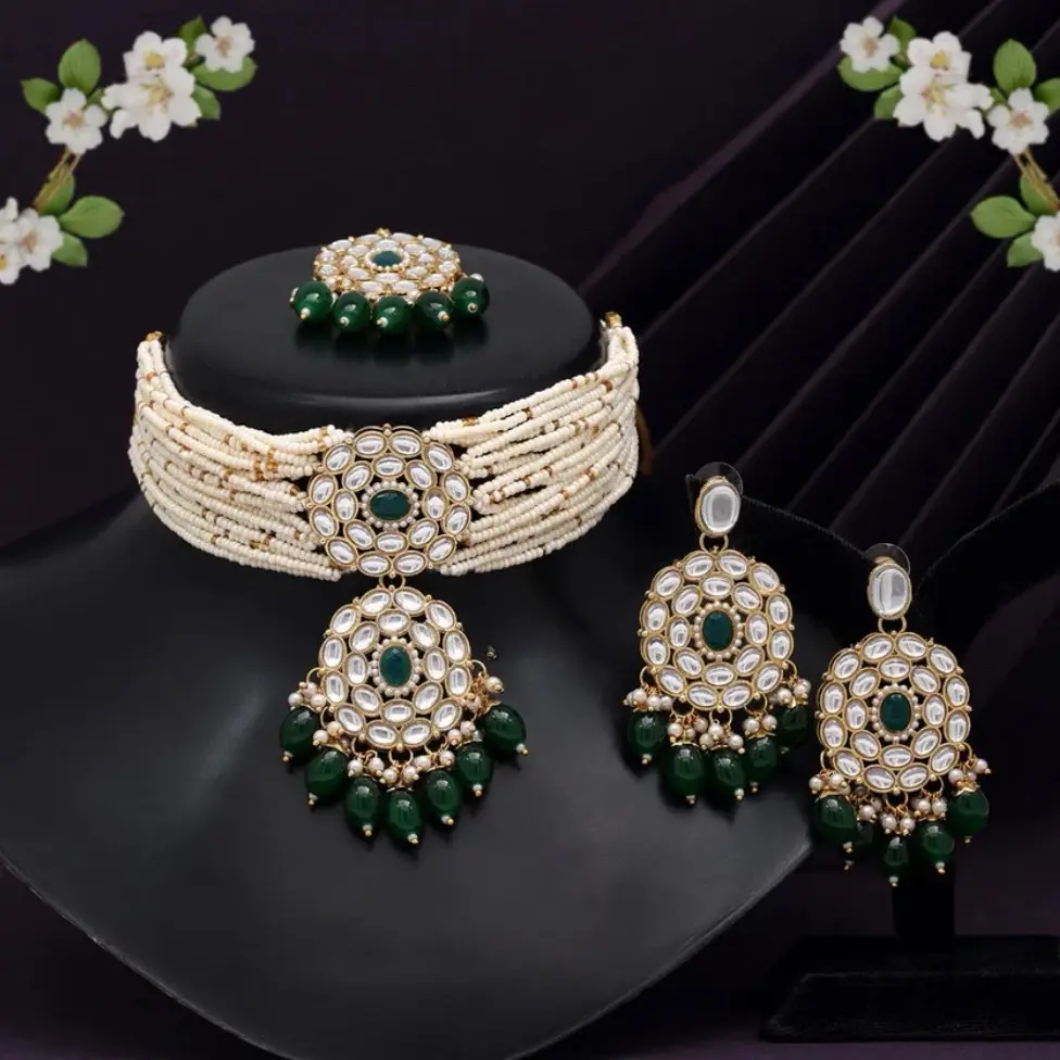 Green Color Choker Kundan Necklace Set