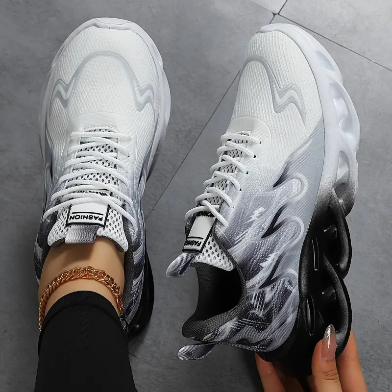 36-45 Large Size Women's Shoes Lightweight Slip-on Flat Shoes Twist Shoes Women's Casual Sports Shoes Thick Sole Light Lace-up Women's Single Shoes Footwear Closed Girl Athletic Sneaker Runner Black 2