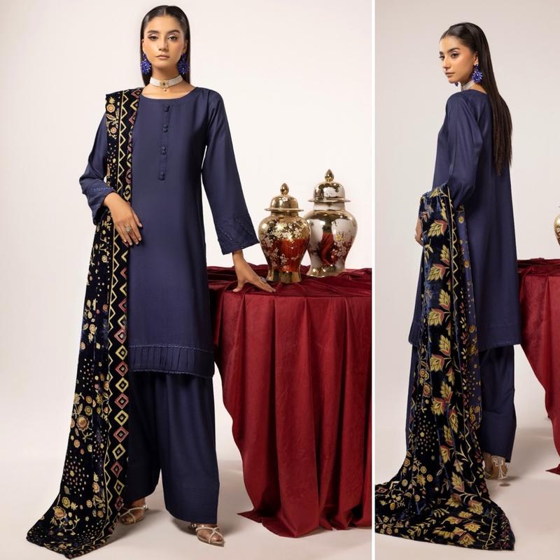 Soft Dhanak kameez with Plachi shawl - Autumn/Winter Collection - Womenswear 2