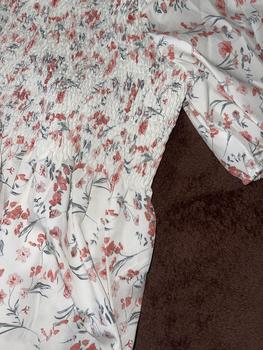 Product Review of Women's Ditsy Floral Print Puff Sleeve Blouse, Casual Square Neck Shirred Ruffle Hem Top for Summer, Ladies Clothes for Daily Wear, Womenswear from V**y ** 2