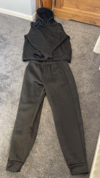 Product Review of Men's Solid Two-piece Outfits, Regular Fit Casual Drop Shoulder Hoodie & Drawstring Sweatpants, Men Outfits for Fall & Winter, Airport Outfit, Matching Sets for Men from N**9 0