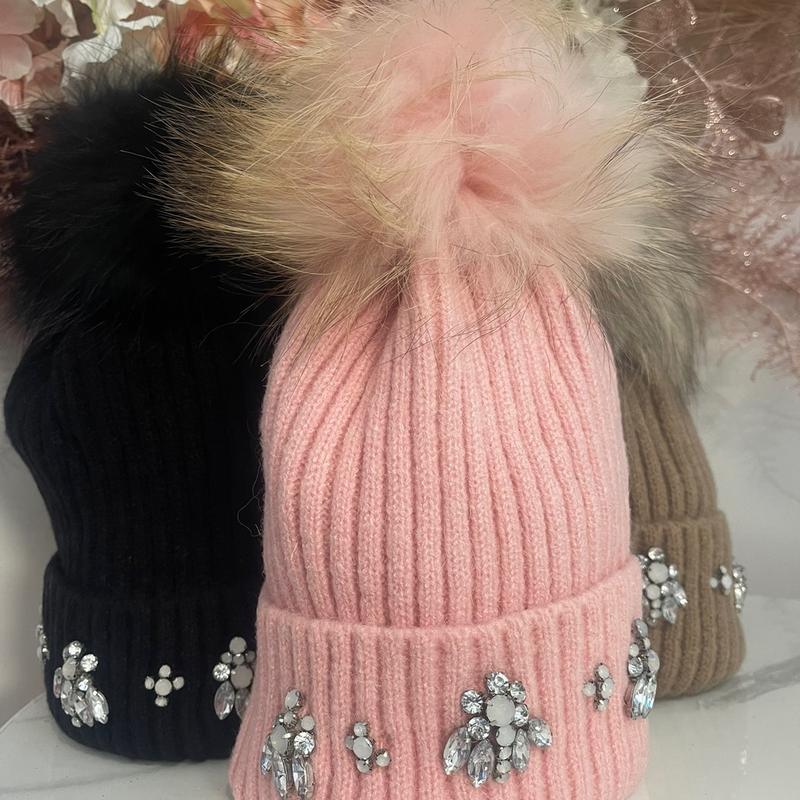 Rona Pom Pom hat 5