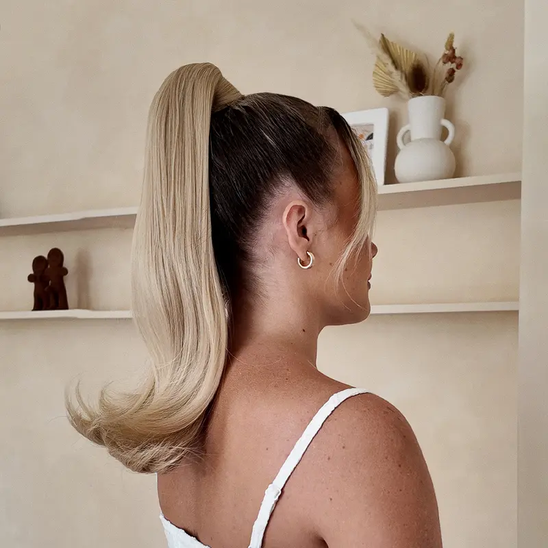 18" RealFeel Bouncy Instant Ponytail Extension - Clip & Wrap 1