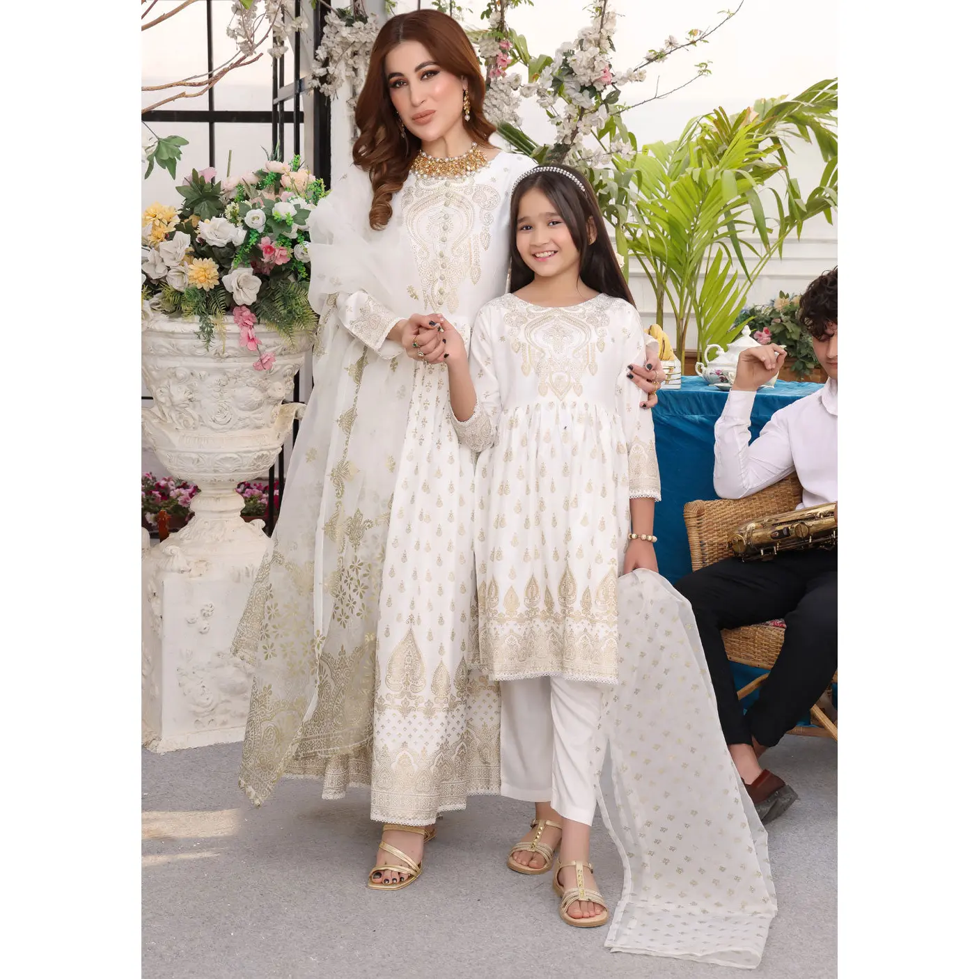 HK245 Gavinchi - White Readymade Mother & Daughter Dress
