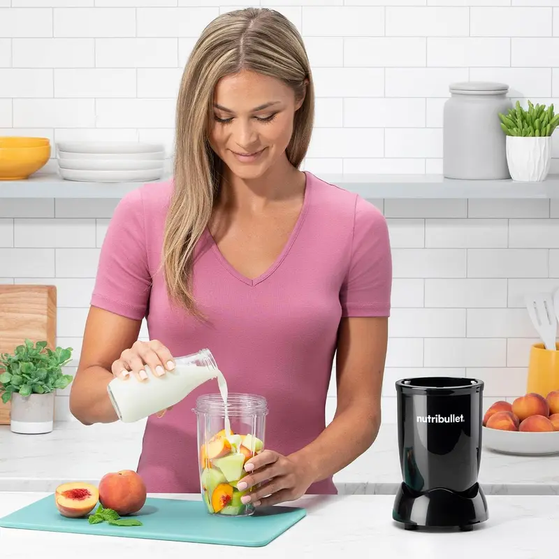 2025NEW-nutribullet Blender 600 Series - Powerful 20,000 RPM Extractor Blends Frozen Fruit, Nuts & Ice - 7 Piece Kit Includes 1x Tall Cup, 1x Short Cup, 1x Handled Ring & 1x Sealable Lid - Ideal for Smoothies 3