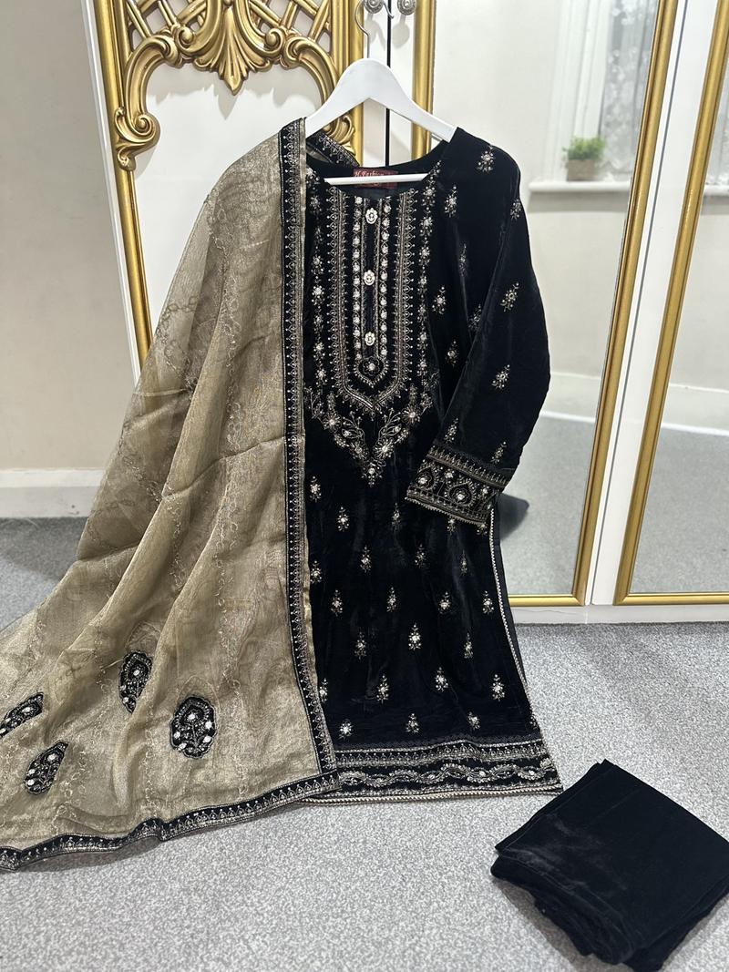 Product Introduction of LUXURIOUS 3 piece premium micro velvet suits - H fashion by Bin Hameed Womenswear 12