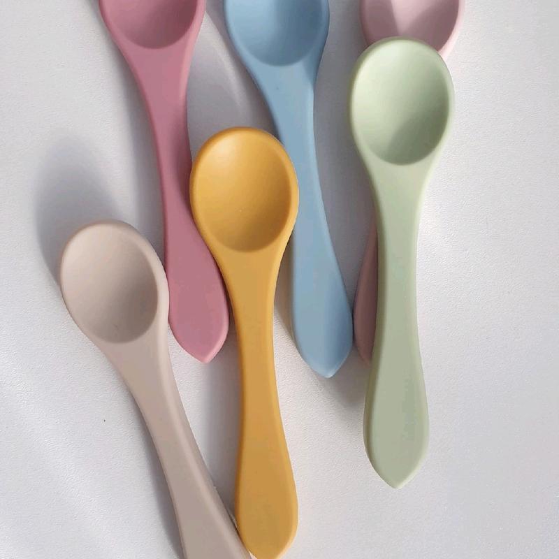 Bebe joys Baby Weaning Silicone plate and Spoon with super strong suction at the back non-slip. 2