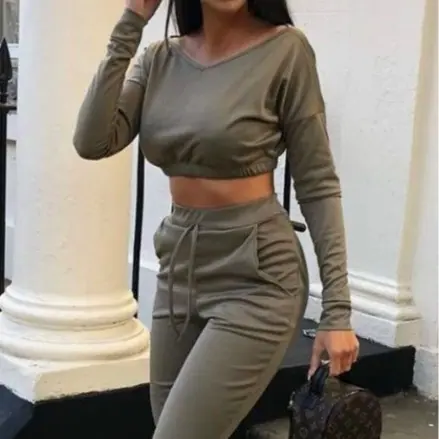Ladies V-Neck Cropped Tracksuit