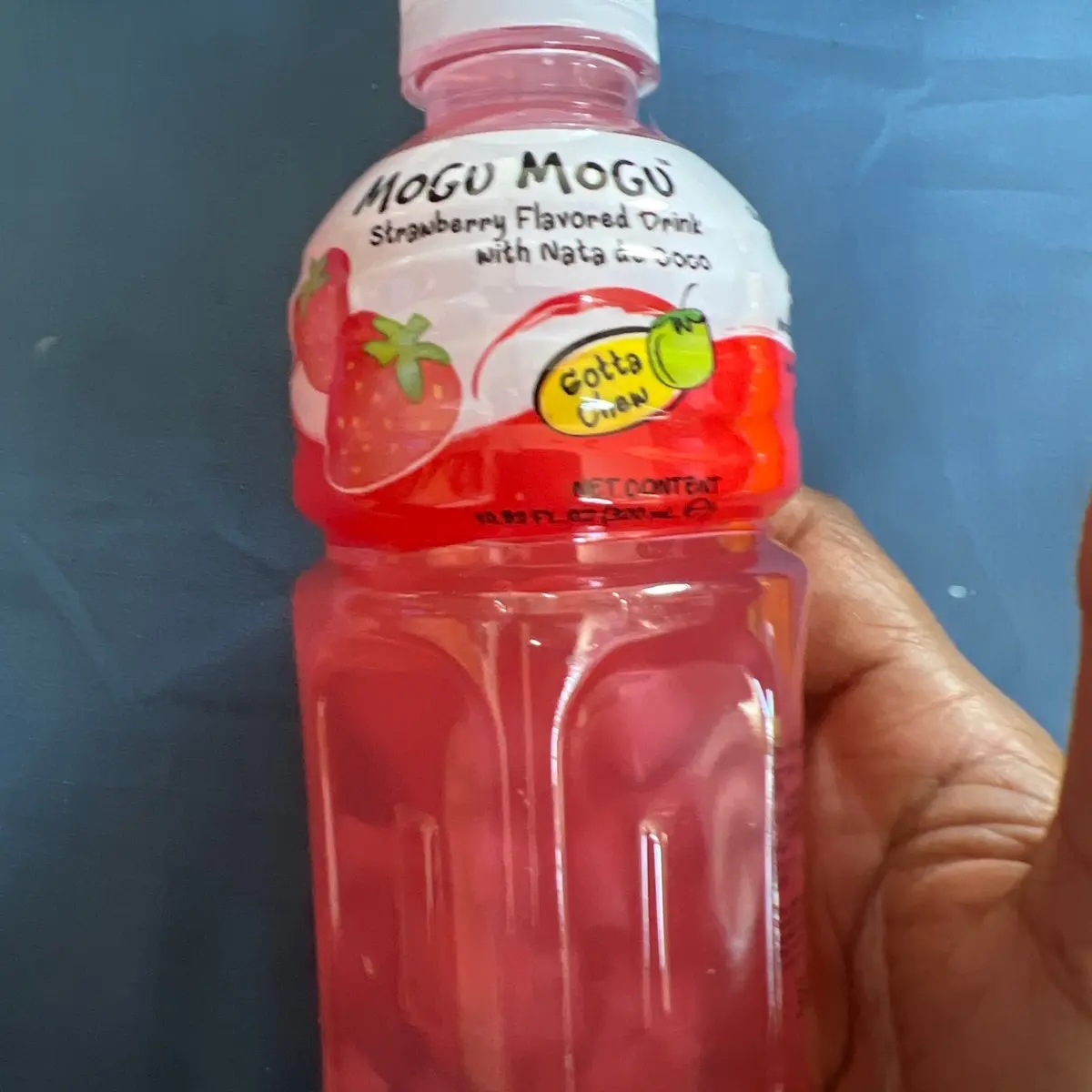 Mogu mogu strawberry Bottle