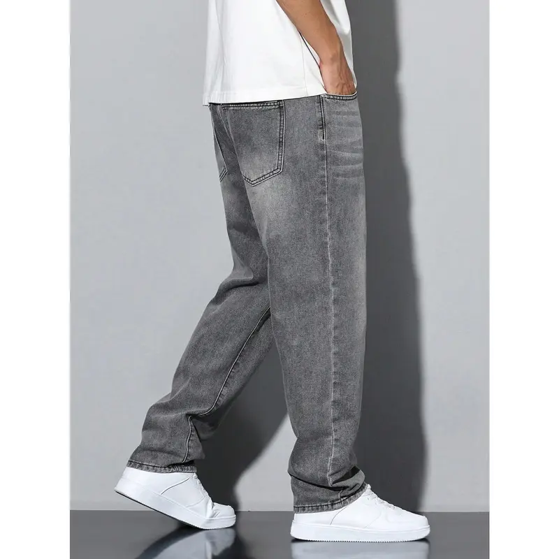 Manfinity RivetRise Men's Casual Washed Straight Leg Jeans, Men Baggy Jeans Menswear Viscose 4