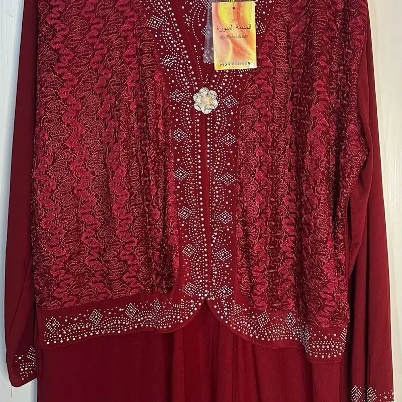Ladies Abayas - Fashionable Clothing in Various Colors