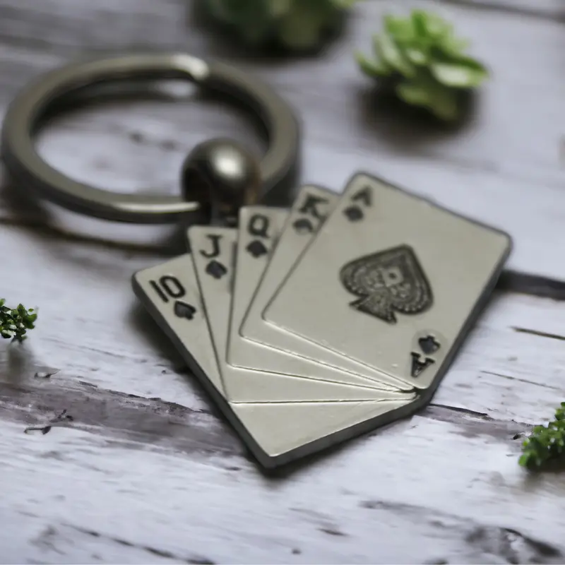Personalised keyrings Poker cards shape keyrings engraved valentine s birthday 0