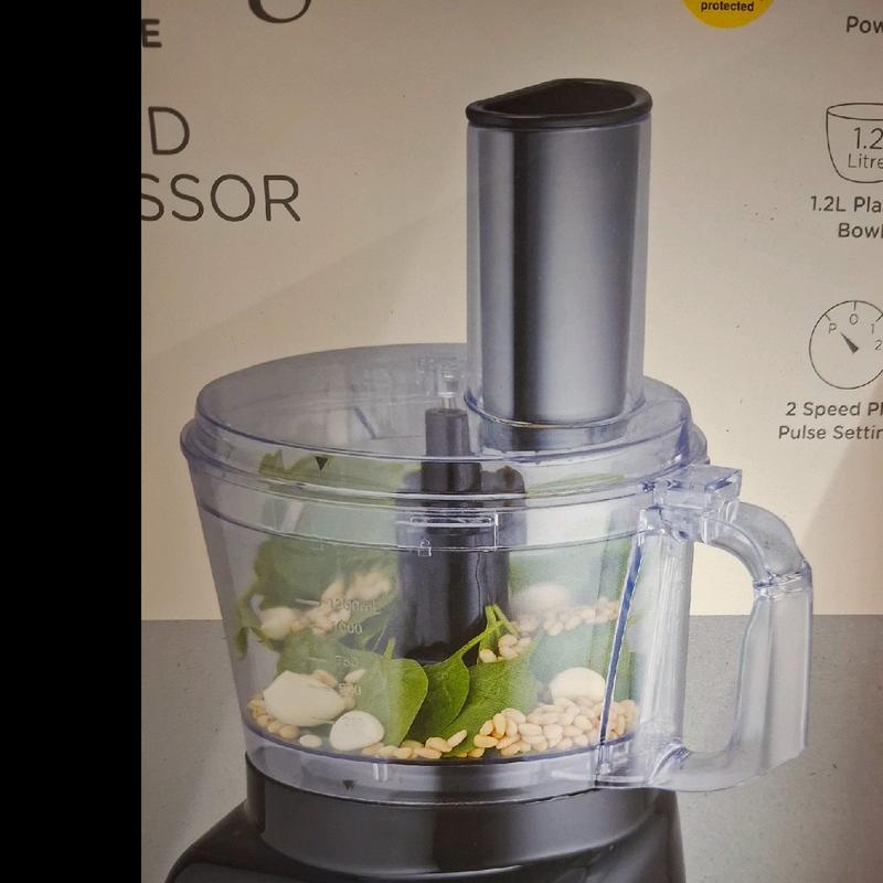 food processor best for chopping and a helping hamd in meal prepration easy to use and wash best buddy in kitchen 1