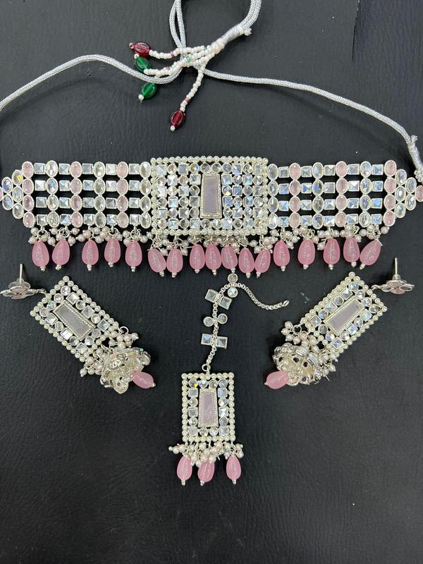 Beautiful and Elegant Fershi Kundon Choker Set 4