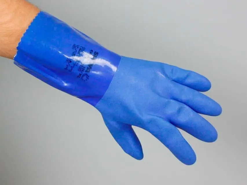 Showa 660 PVC Oil and Chemical Resistant Grip Safety Gauntlet Glove