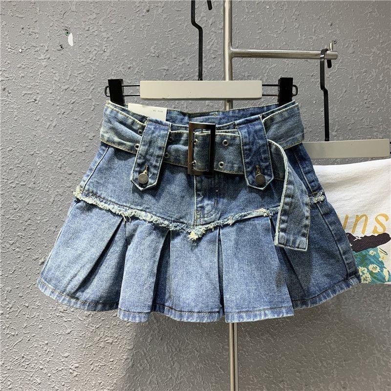 Product Introduction of new-Harajuku Vintage Light Blue Sweet Pleated Denim Skirt Women Y2K Street Fashion New Popular Slim A-shaped Half-length Hip Skirt 6
