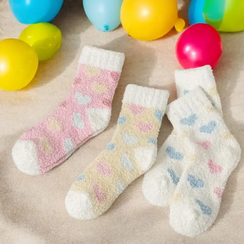 3 Pairs of Ultra-Soft Heart Print Plush Socks – Warm Coral Fleece Mid-Tube Design for Women, Perfect for Cold Days Comfort Love ankle slipper fashionable multicolor3 minimalist, viral Socks fuzzy Womenswear Everyday winter