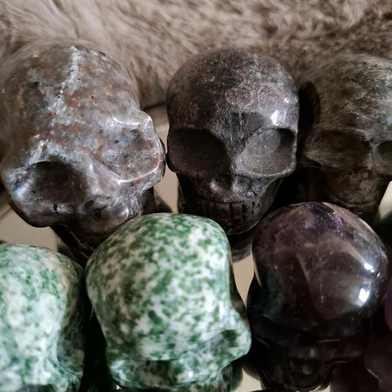 Skull carvings Decor Gift Shelf Ornaments 3