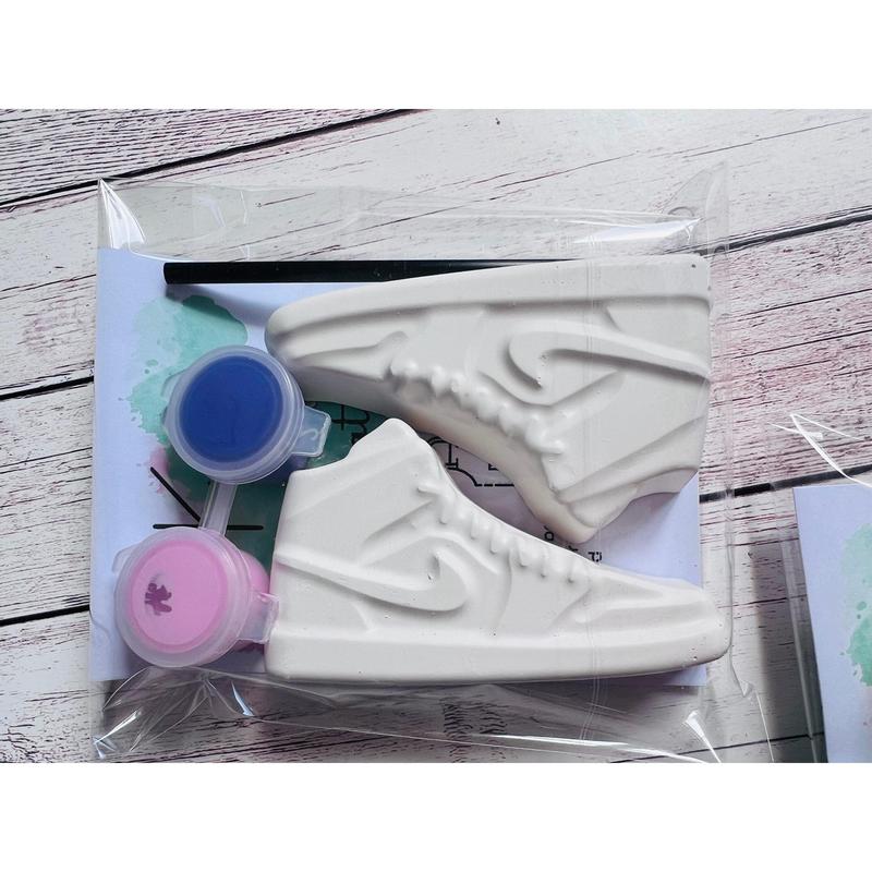 Paint your own plaster of Paris trainers -  sneakers - Activity set - Childrens Gifts - Gift - Painting - Party favour - character gift 1