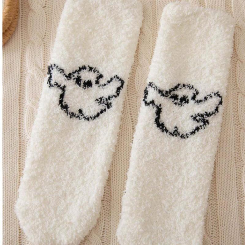 Halloween Fluffy Socks – The Perfect Cozy & Soft Autumn Warmers, Ideal for Boo Basket Filler! 3