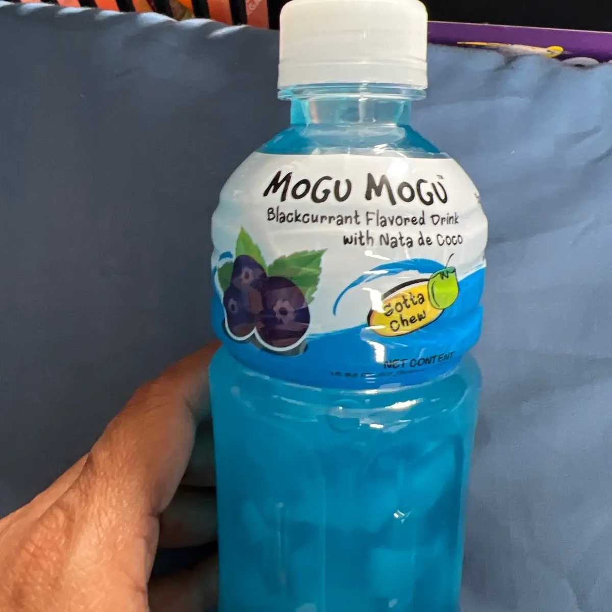 Mogu Mogu blackcurrant  Bottle