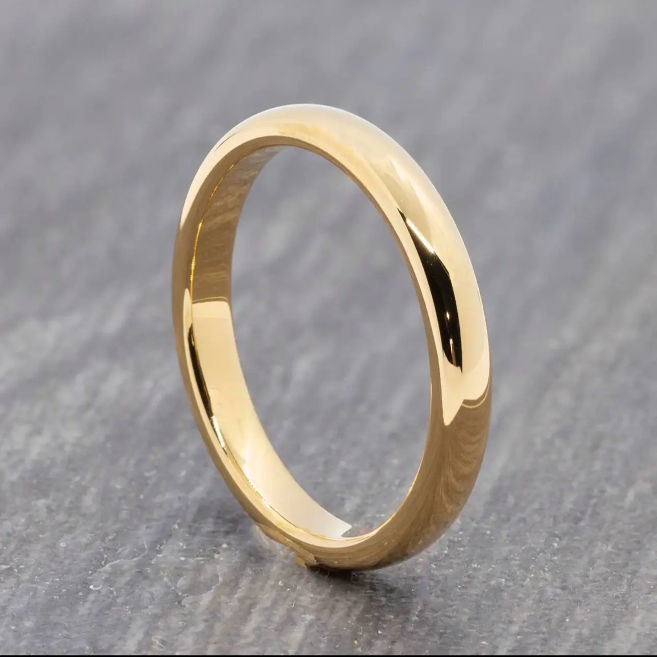 9 carat 9ct 9k gold Yellow gold plated Men Women wedding Band Rings . All sizes available W=3mm