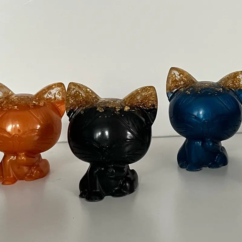 Resin Cat Ornaments Handmade 1