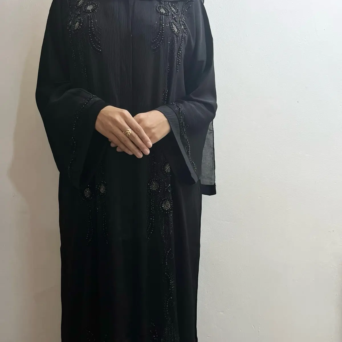 Hafsa Abaya