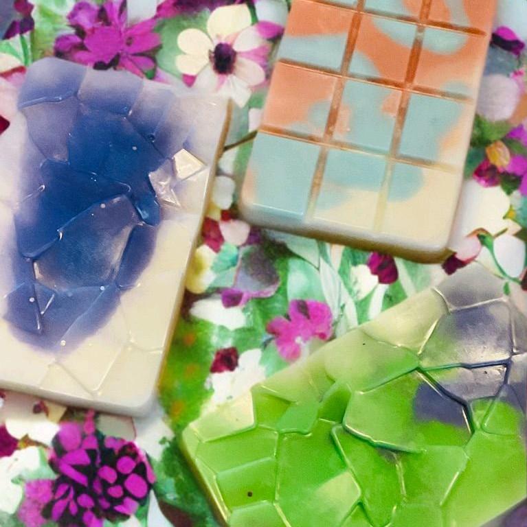 Handmade Soy Wax Medium Snap Bar Wax Melt with Fragrance and Biodegradable Glitter 4