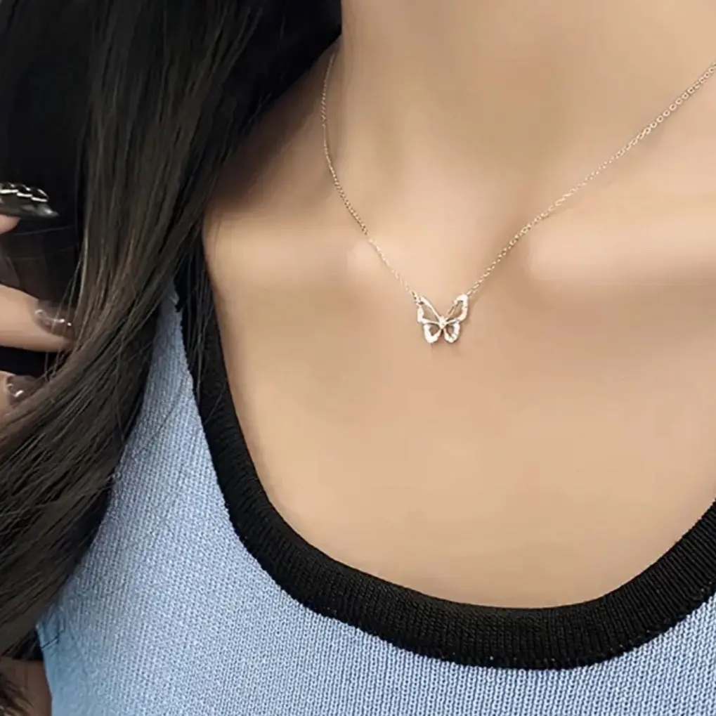 Delicate Rhinestone Alloy Butterfly Necklace Elegant Neck Jewelry Ornament Accessories Gift