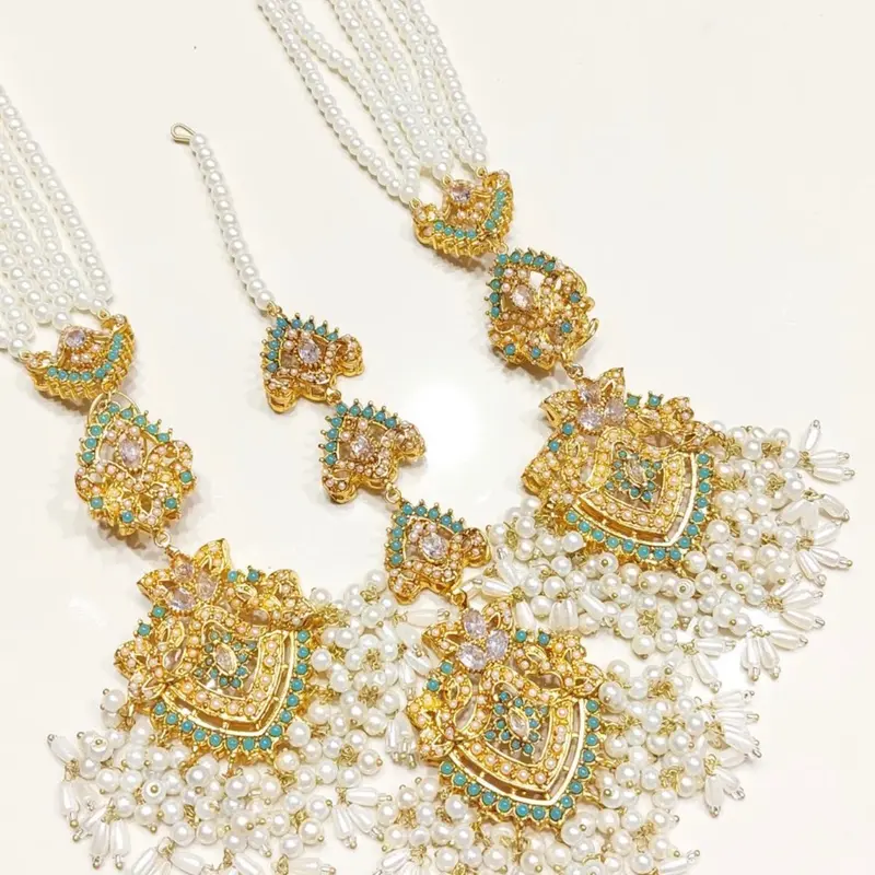Earring tikka set 1
