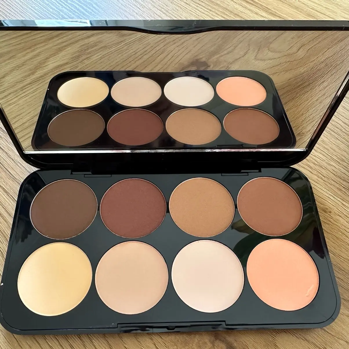 Douglas My Contouring Palette Contour Powder 8 Colours Powder contouring pallete New in the box/Same day dispatch