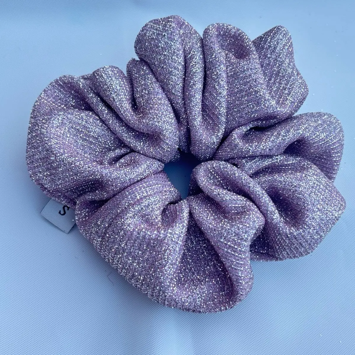 HKMbee Glittery hair scrunchie