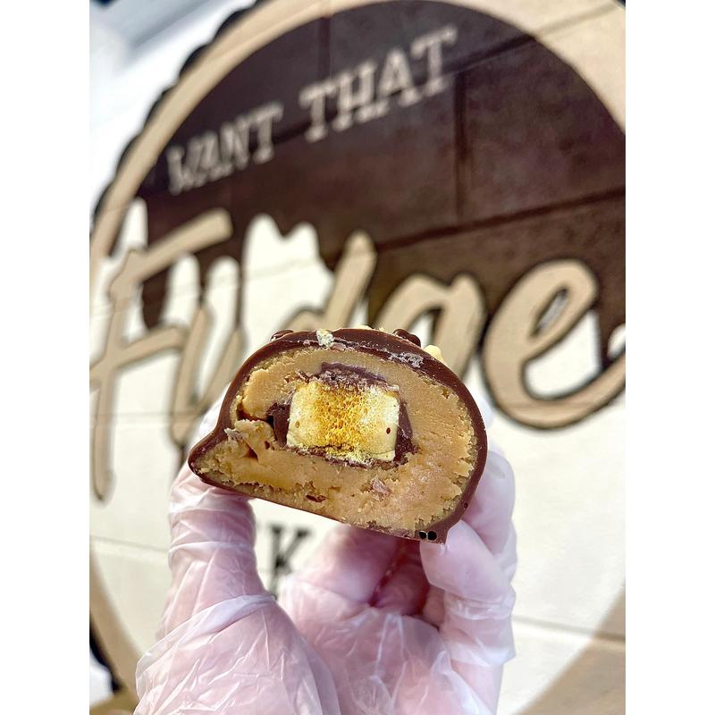 Rolled Fudge with Crunchie *Posted in 1-2 working days* 1