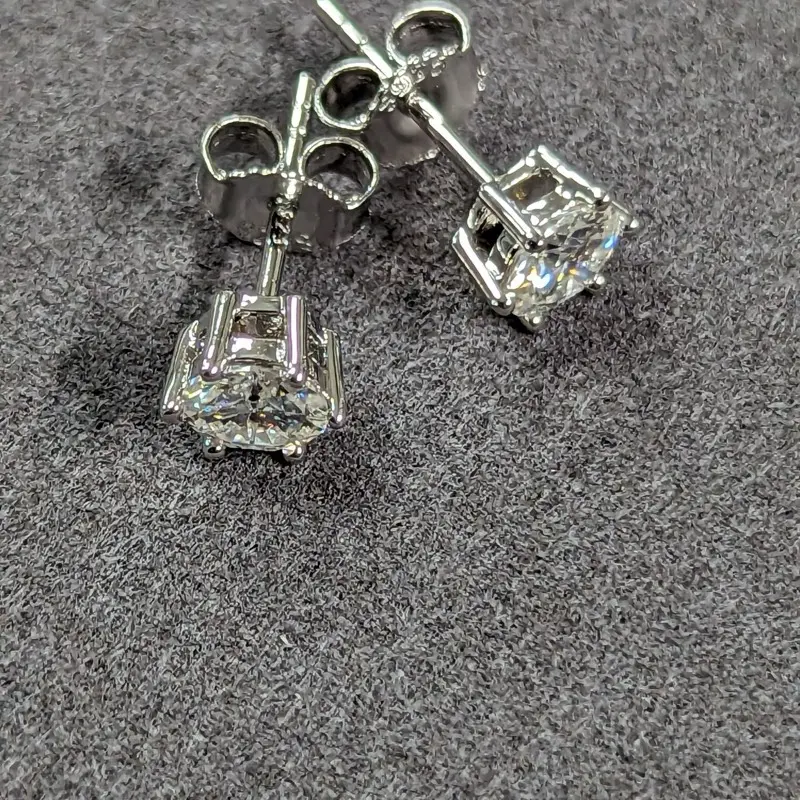 6 claws Moissanite 18k White Gold Plated Solid Silver 925 Studs Earrings for Women